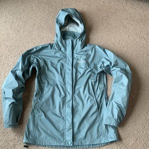 Marmot rain coat jacket shell sz M woman. Gray blue